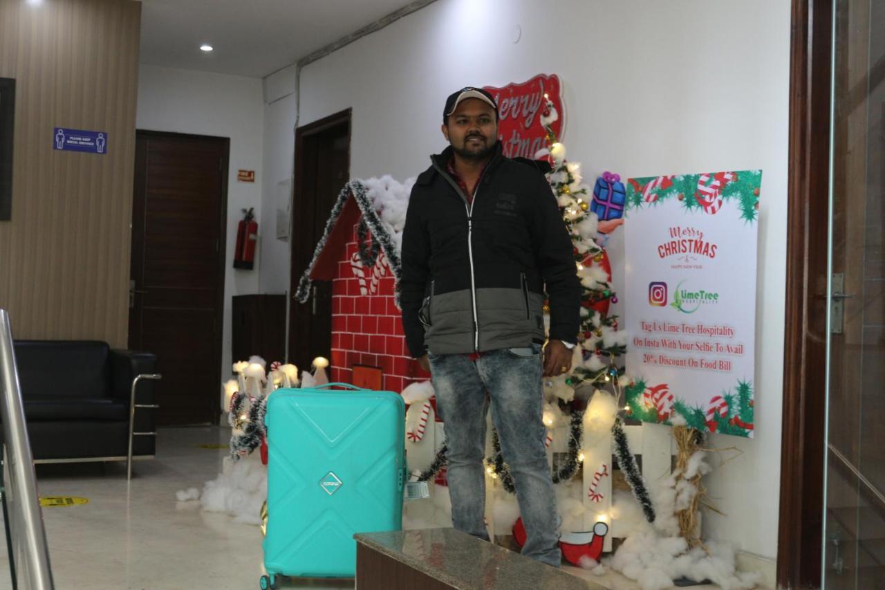 Lime Tree Hotel Sushant Lok Gurgaon Sector 29 Next To Iffco Chowk Metro ภายนอก รูปภาพ